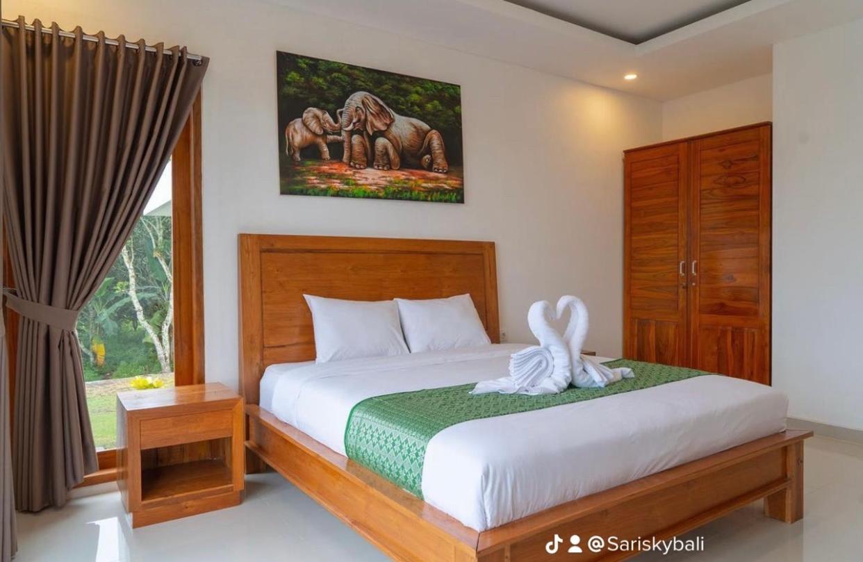 Sari Sky Bali Hotel Kubupenlokan Exterior photo